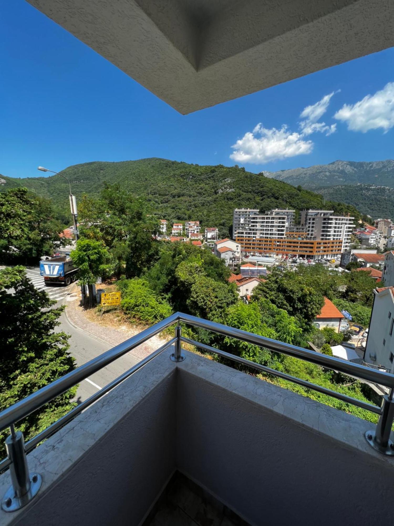 Guest House Mrvaljevic Будва Экстерьер фото