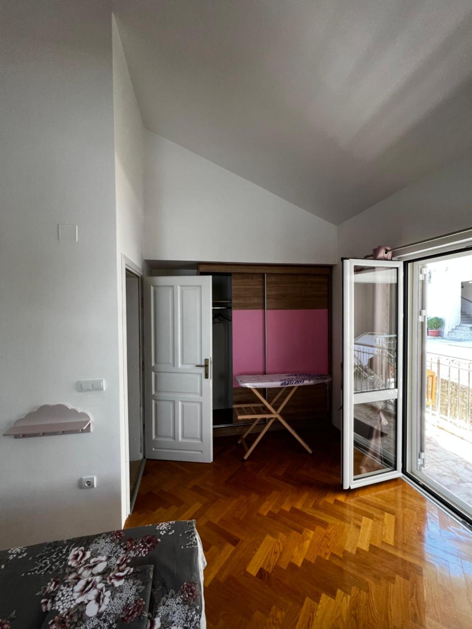 Guest House Mrvaljevic Будва Экстерьер фото